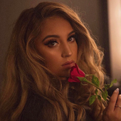 alina baraz