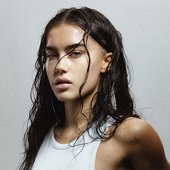 Claudia Valentina - When I’m High photoshoot