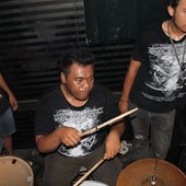 \"gelapkan jiwa\" at parkit de javu 22 october 2011