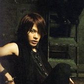 tatsuya_ueda_in_black