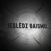 Ieslēdz gaismu