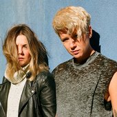 honeyblood-paralax.jpg