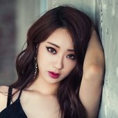 kyungri.jpg