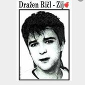 Dražen Ričl - Zijo - ex Crvena Jabuka vokali solo gitara