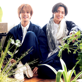 King & Prince Sets Sales Record With Debut Single | ARAMA! JAPAN