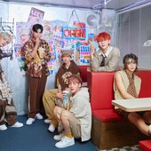 2nd Mini Album: Sweet Tape [Concept Photo]