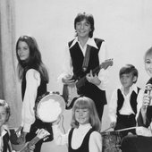 The_Partridge_Family_Cast_1970_No_2.jpeg