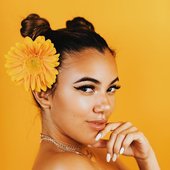adelaine-morin-blogger-yellow-Favim.com-7255487.jpg