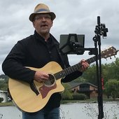 Stan Stewart performs live