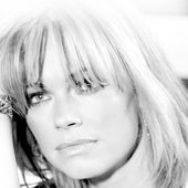 Caroline Néron