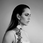 b&w
