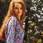 Jeannie C Riley ..jpg