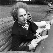 Art-Garfunkel-1975-London.jpg