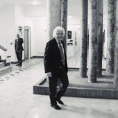 Loris Tjeknavorian