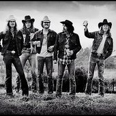 Outlaws_.jpg