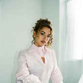 Nilüfer Yanya