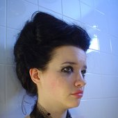 Nearly Famous - Lila