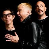 A_AlkalineTrio_2023_JW_040_Final_V1-1-1 Kopie.jpg