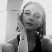b&w