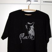 A quick snapshot of a black XL Aarni t-shirt.