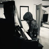 Staytus At The Piano