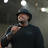 sheek-louch-scaled.jpeg