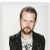 Bruce John Dickinson