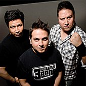 3wheelerband.jpg
