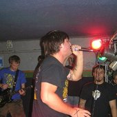 2004.11.29 Budapest/Kék Yuk	Nothing Gold Can Stay, Comeback Kid, Champion