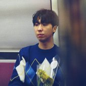 8068159.jpg