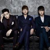 Eseu (Kangta, I Ji Hun, Sin Hye Seong)