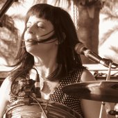 Janet_Weiss_of_Wild_Flag_-_Coachella_2012.jpg