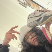 lilsadgirl1.jpg