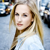 Jeanna de Waal