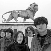 Slowdive in reading (uk), 1990. 