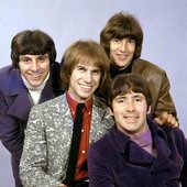 The Troggs 001_b.jpg