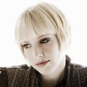 Leigh Nash