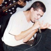 de https://stayfree.blogspot.com/2009/07/militante-de-la-utopia-44_27.html