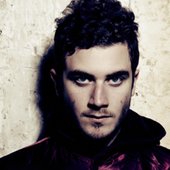 nicolas-jaar-1492559694.07.2560x1440.jpg