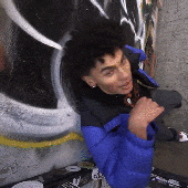 nelovesbias2739.gif