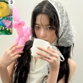 LIA (ITZY)☆GOLD - Concept Photo #1