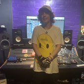 Lil Bruh Gwop smiling in the studio 🥰🤩