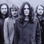 Tyler Bryant & The Shakedown