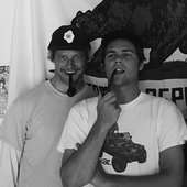 avatars-000438293226-q5mkqk-t500x500.jpg