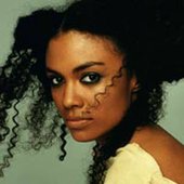 larrieux_a_1_500_770_963_70_s.jpg