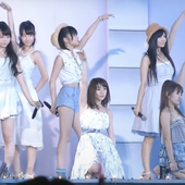 倉持明日香、指原莉乃、高橋みなみ、大島優子、峯岸みなみ、柏木由紀