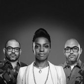 Morcheeba-Zoom-95-13-2015-05wb.jpg