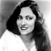Gloria Swanson1