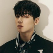 Cha Eunwoo for Esquire magazine