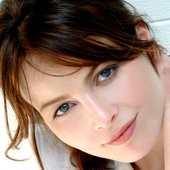 Violante Placido